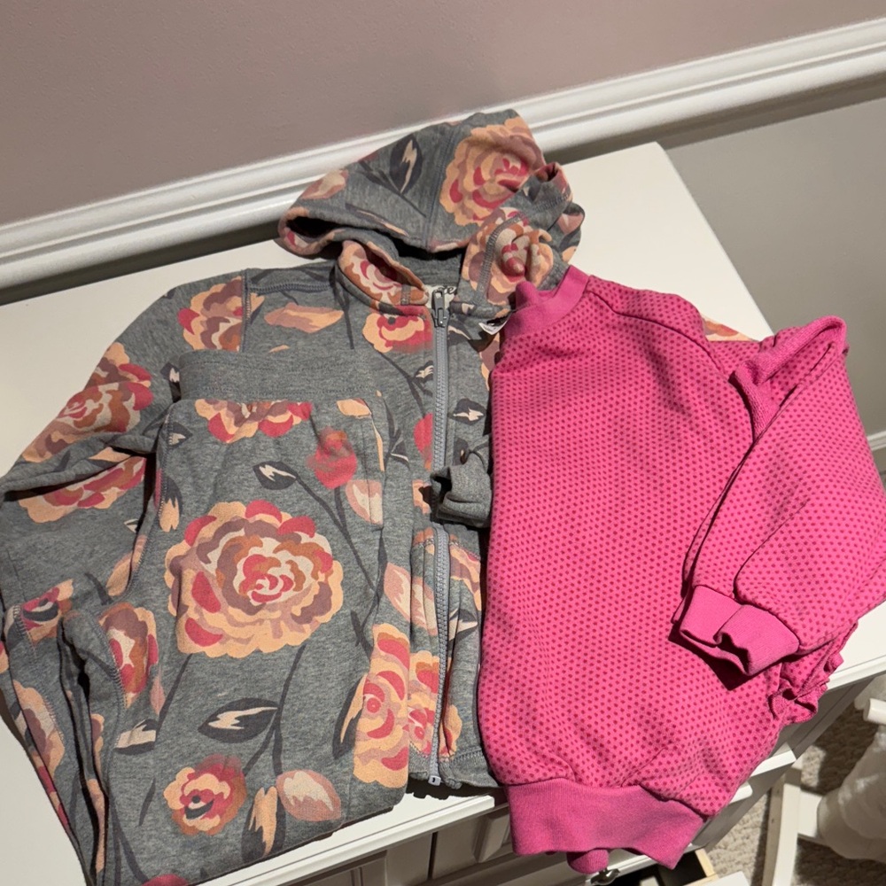 Tea Collection Gray Floral Jogging Suit and Pink Sweatshirt Set